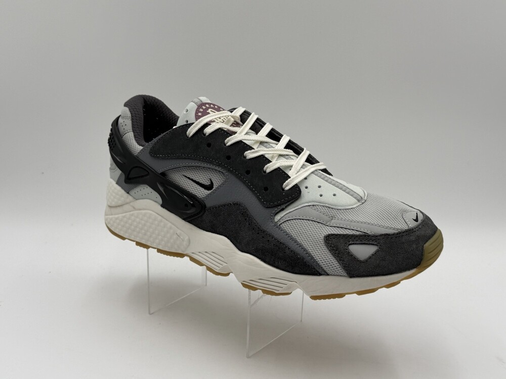 Nike Air Huarache Runner Shoes Men's 13 White Athletic Running Workout Sneakers